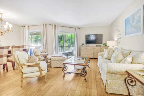 Welcome to Navarra Beach Condo! - Image 1