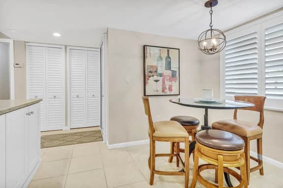 Welcome to Navarra Beach Condo! - Image 5